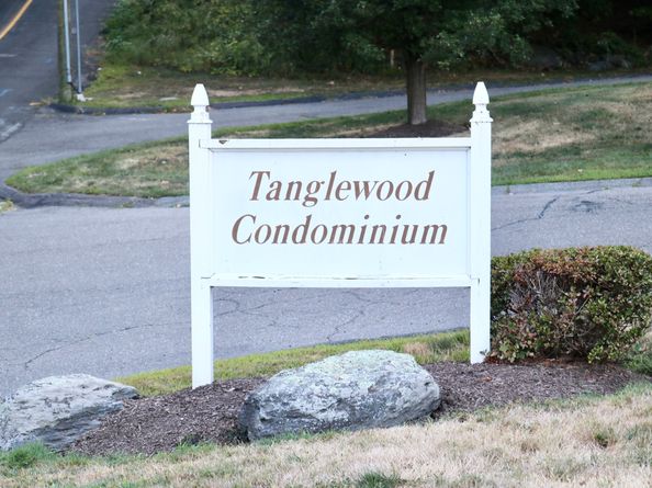 12 Murphys Lane 12, Shelton CT 06484