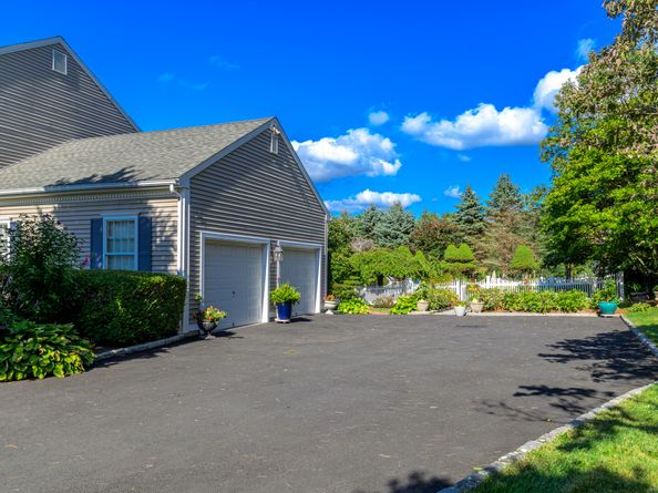 Undisclosed Address #24124183, Shelton CT 06484