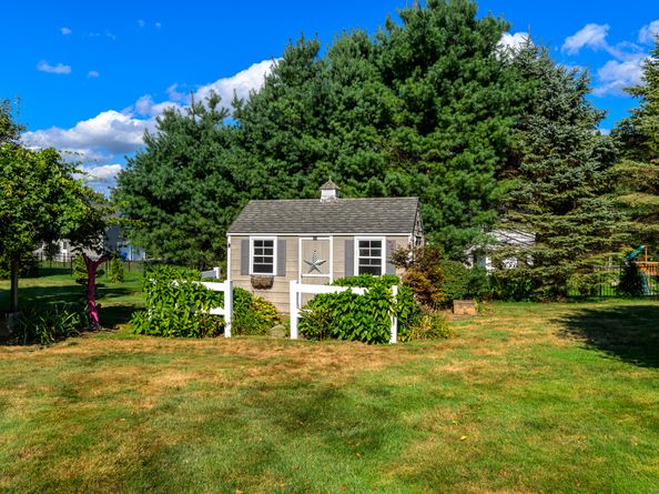 Undisclosed Address #24124183, Shelton CT 06484