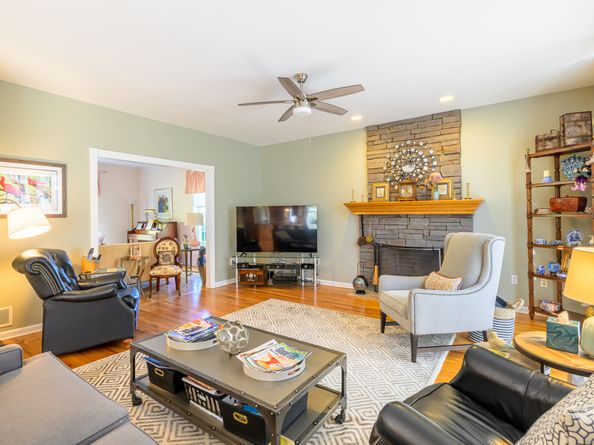 Undisclosed Address #24124183, Shelton CT 06484