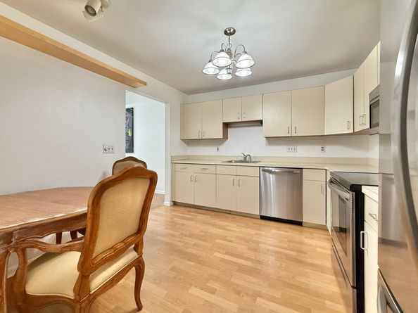 47 Cedar Street APT 19, Norwalk CT 06854
