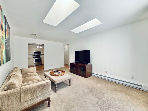 47 Cedar Street APT 19, Norwalk CT 06854