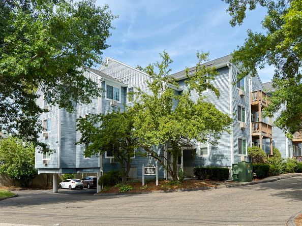 47 Cedar Street APT 19, Norwalk CT 06854