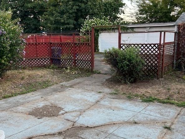 180 Holly Street, Bridgeport CT 06607