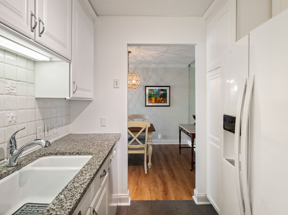 1 Strawberry Hill Avenue APT 14C, Stamford CT 06902
