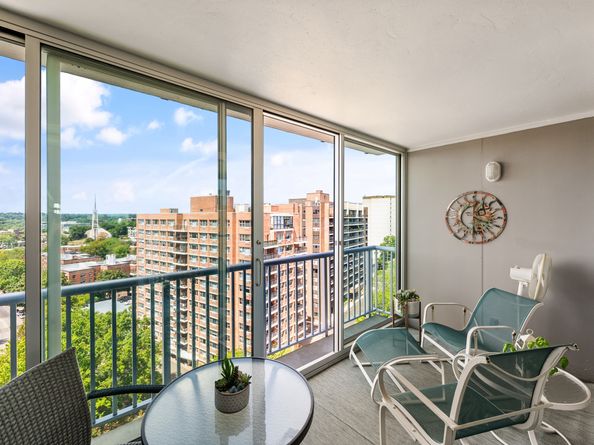 1 Strawberry Hill Avenue APT 14C, Stamford CT 06902