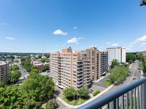 1 Strawberry Hill Avenue APT 14C, Stamford CT 06902