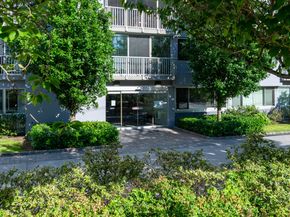 1 Strawberry Hill Avenue APT 14C, Stamford CT 06902