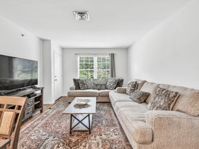11211 Arganese Place 11211, Trumbull CT 06611