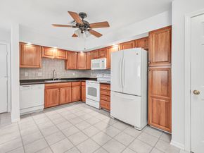 11211 Arganese Place 11211, Trumbull CT 06611