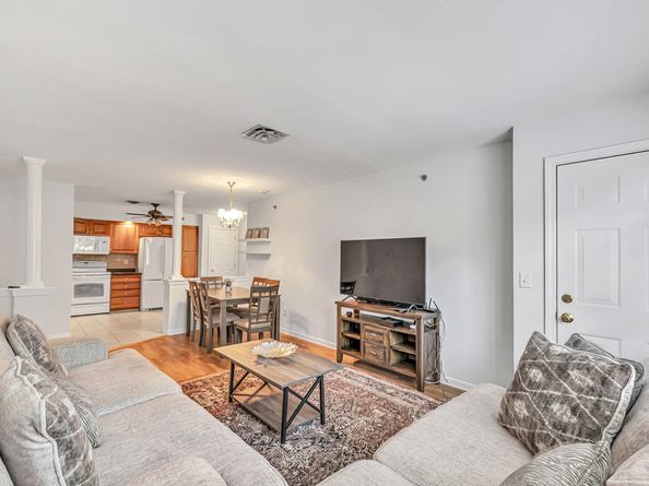 11211 Arganese Place 11211, Trumbull CT 06611