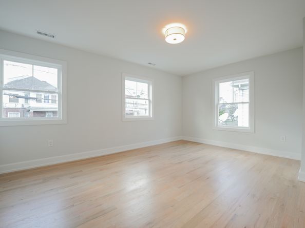 21 Stephen Street, Stamford CT 06902