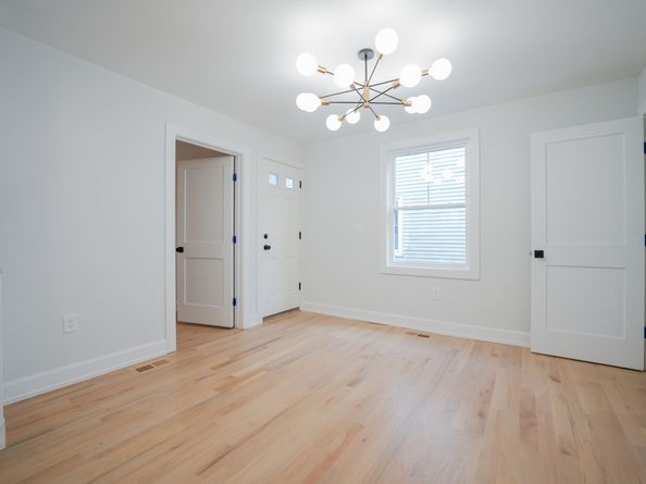 21 Stephen Street, Stamford CT 06902