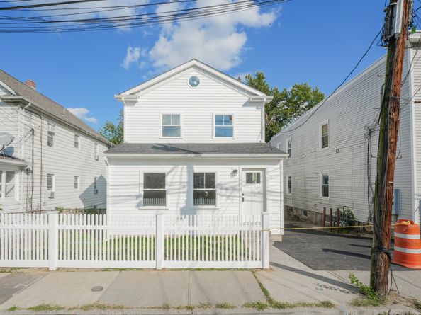 21 Stephen Street, Stamford CT 06902