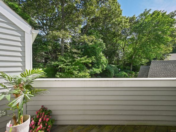 39 Hale Lane 39, Darien CT 06820