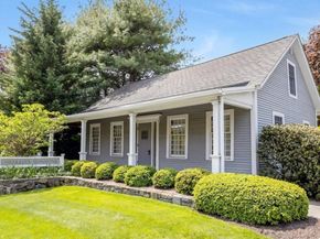 39 Hale Lane 39, Darien CT 06820