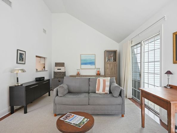 39 Hale Lane 39, Darien CT 06820