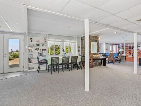 132 Merrimac Drive, Trumbull CT 06611