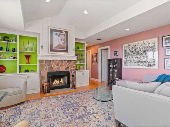 132 Merrimac Drive, Trumbull CT 06611
