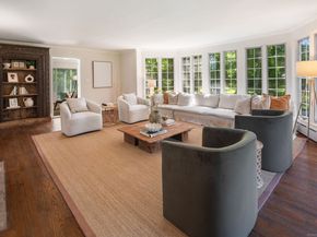46 Sunswyck Road, Darien CT 06820