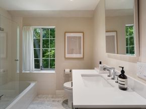 46 Sunswyck Road, Darien CT 06820