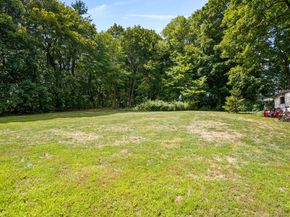 5167 Main Street, Trumbull CT 06611