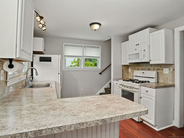5167 Main Street, Trumbull CT 06611