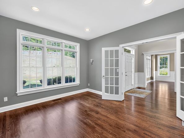 57 Castle Hill Road, Newtown CT 06470