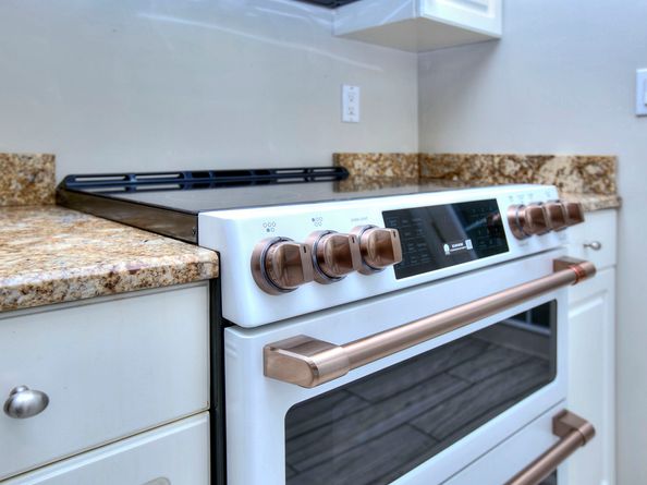 85 Locust Avenue APT 516, New Canaan CT 06840