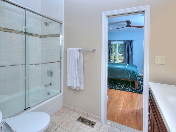 85 Locust Avenue APT 516, New Canaan CT 06840