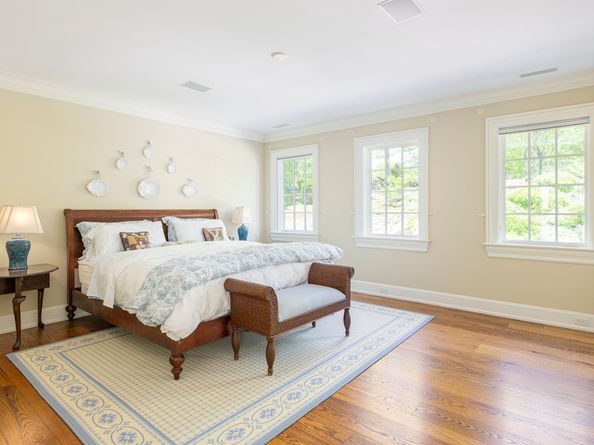 10 Cross Road, Darien CT 06820
