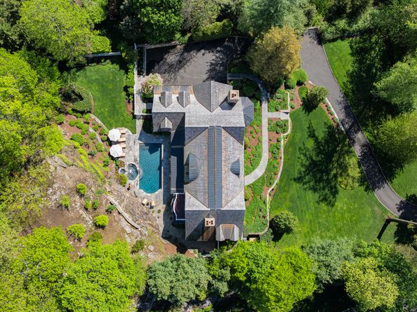 10 Cross Road, Darien CT 06820
