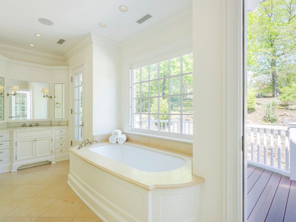 10 Cross Road, Darien CT 06820