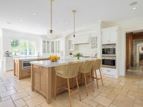10 Cross Road, Darien CT 06820