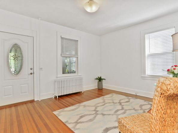 325 Suburban Avenue, Fairfield CT 06825