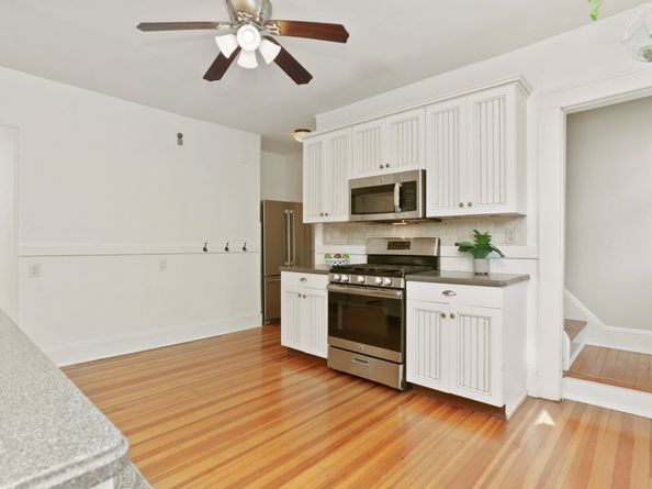 325 Suburban Avenue, Fairfield CT 06825