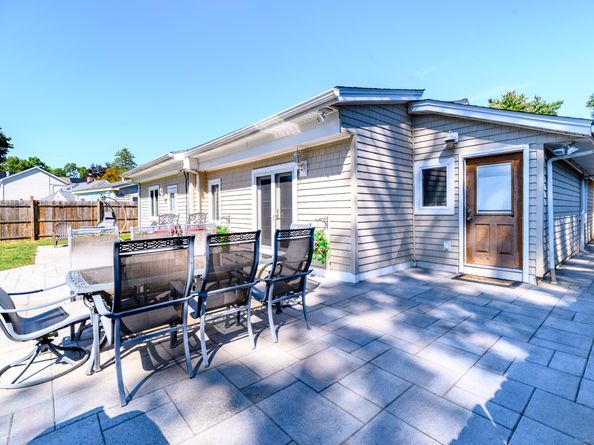 38 Saddle Road, Norwalk CT 06851
