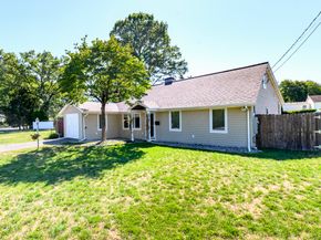 38 Saddle Road, Norwalk CT 06851