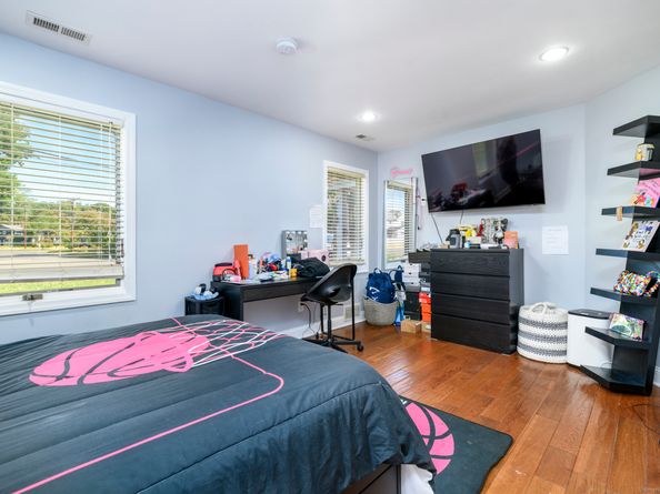 38 Saddle Road, Norwalk CT 06851