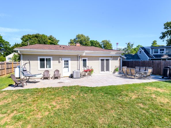 38 Saddle Road, Norwalk CT 06851