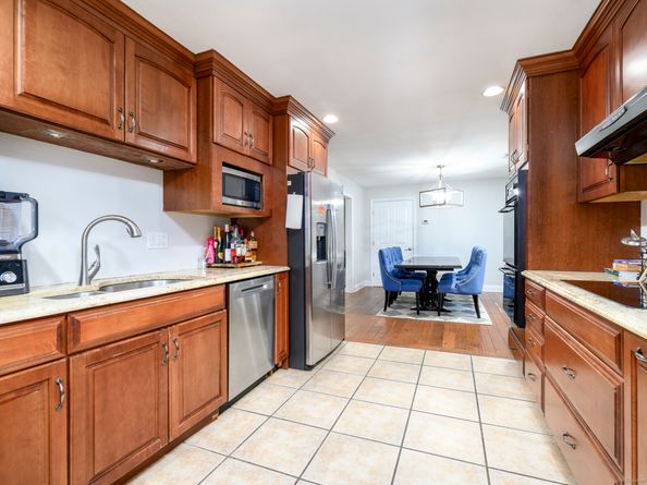 38 Saddle Road, Norwalk CT 06851