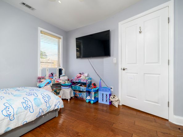 38 Saddle Road, Norwalk CT 06851
