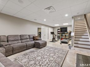 16 Robin Hood Lane, Easton CT 06612