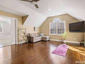 16 Robin Hood Lane, Easton CT 06612
