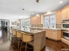 16 Robin Hood Lane, Easton CT 06612