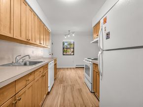 38 Enid Street APT B, Bridgeport CT 06606
