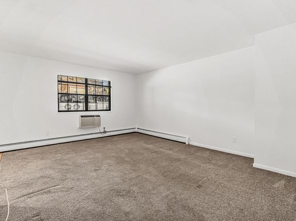 38 Enid Street APT B, Bridgeport CT 06606