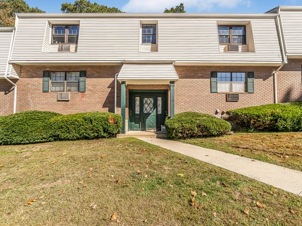 38 Enid Street APT B, Bridgeport CT 06606