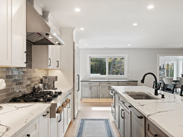 147a Middle River Road, Danbury CT 06811