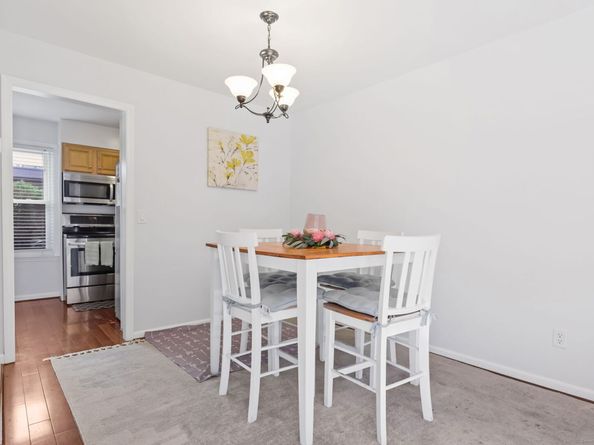 95 Columbus Place APT 6, Stamford CT 06907